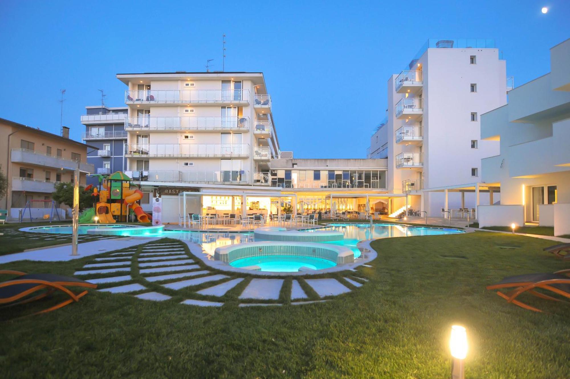 Marina Palace Hotel 4 Stelle S กาออร์เล ภายนอก รูปภาพ