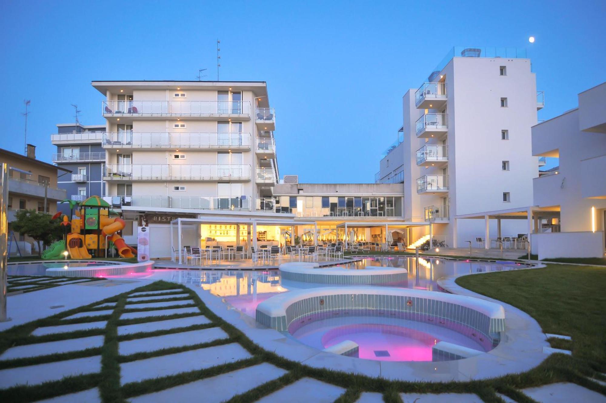 Marina Palace Hotel 4 Stelle S กาออร์เล ภายนอก รูปภาพ