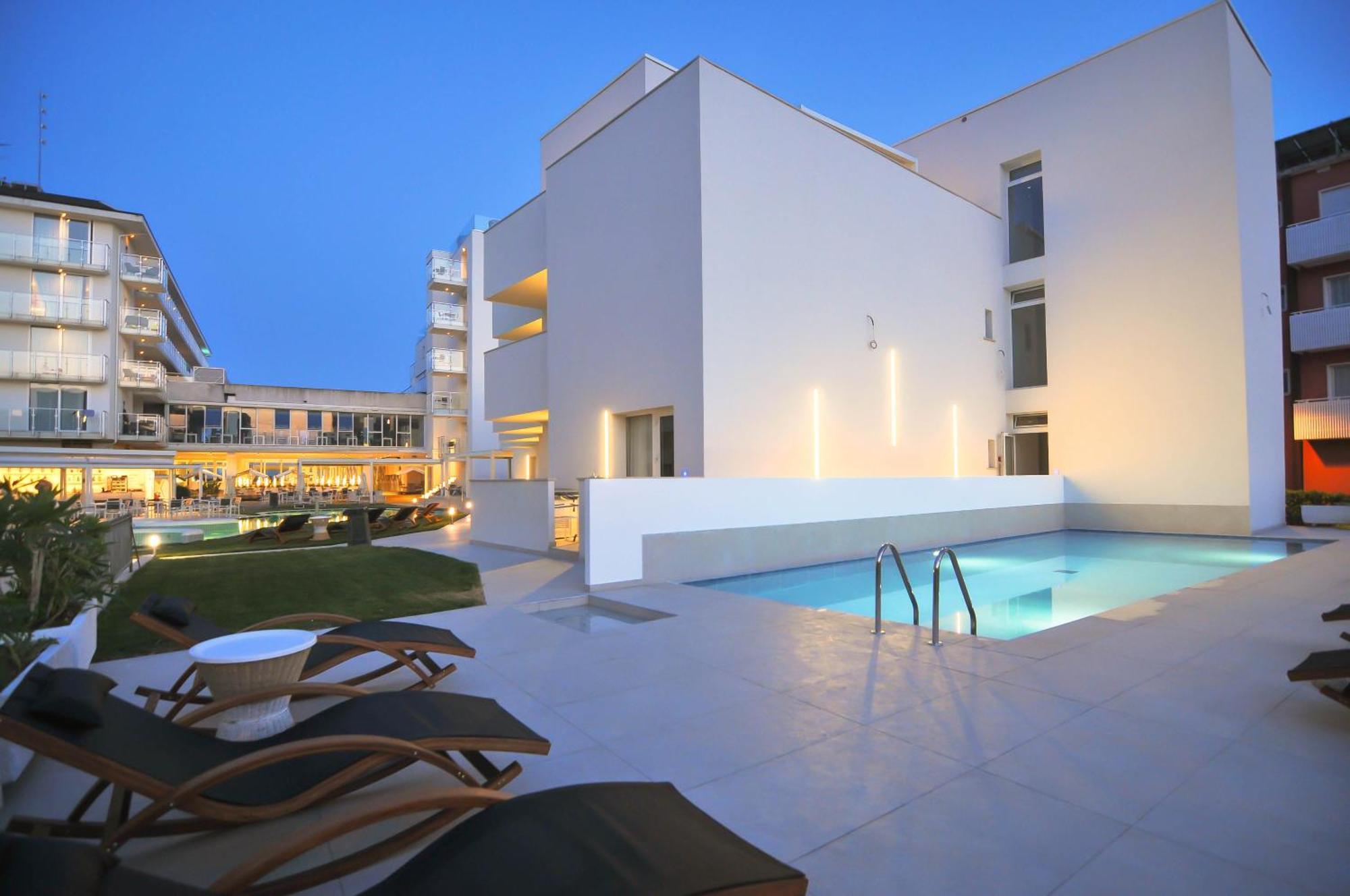 Marina Palace Hotel 4 Stelle S กาออร์เล ภายนอก รูปภาพ