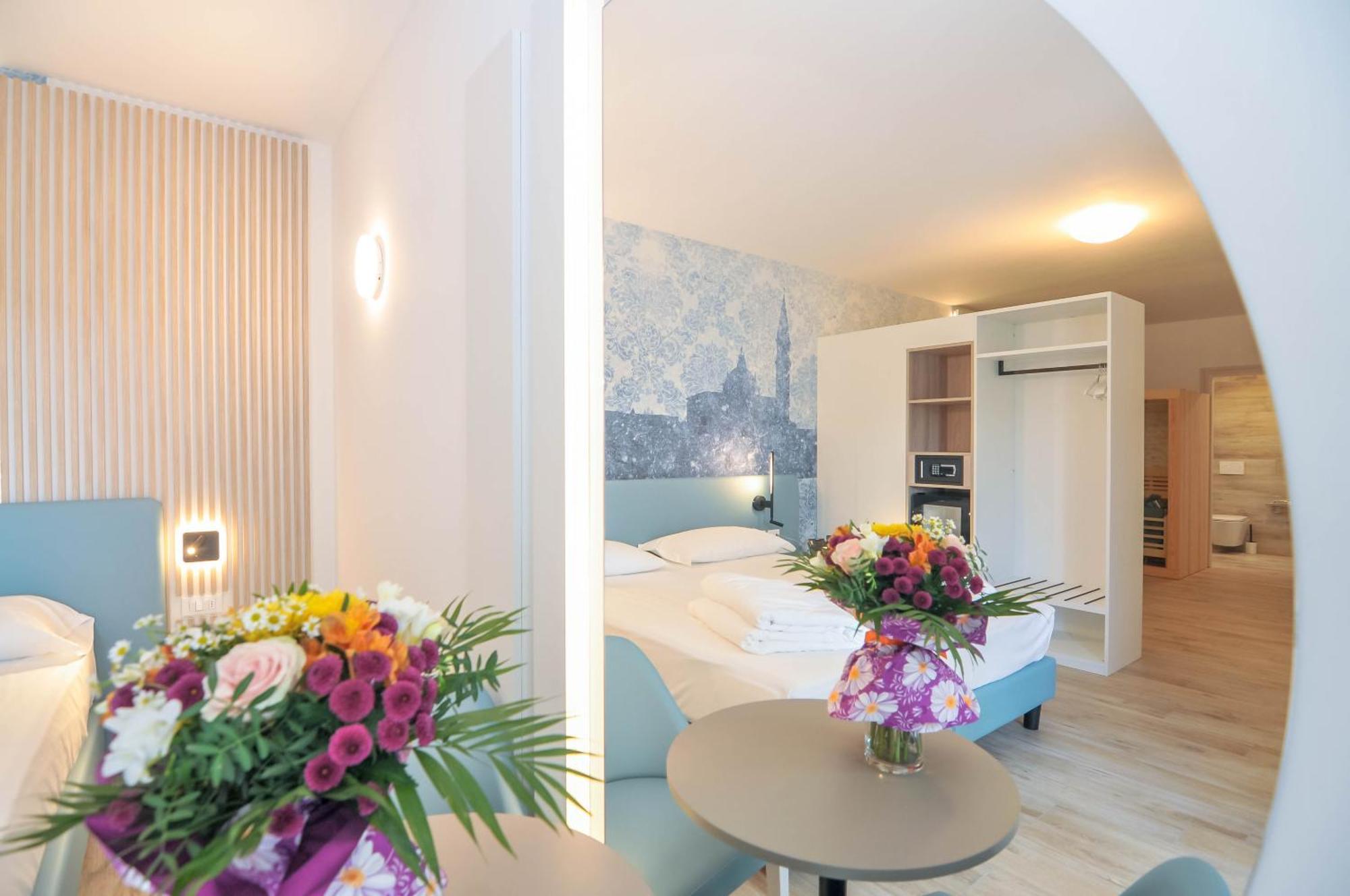 Marina Palace Hotel 4 Stelle S กาออร์เล ภายนอก รูปภาพ