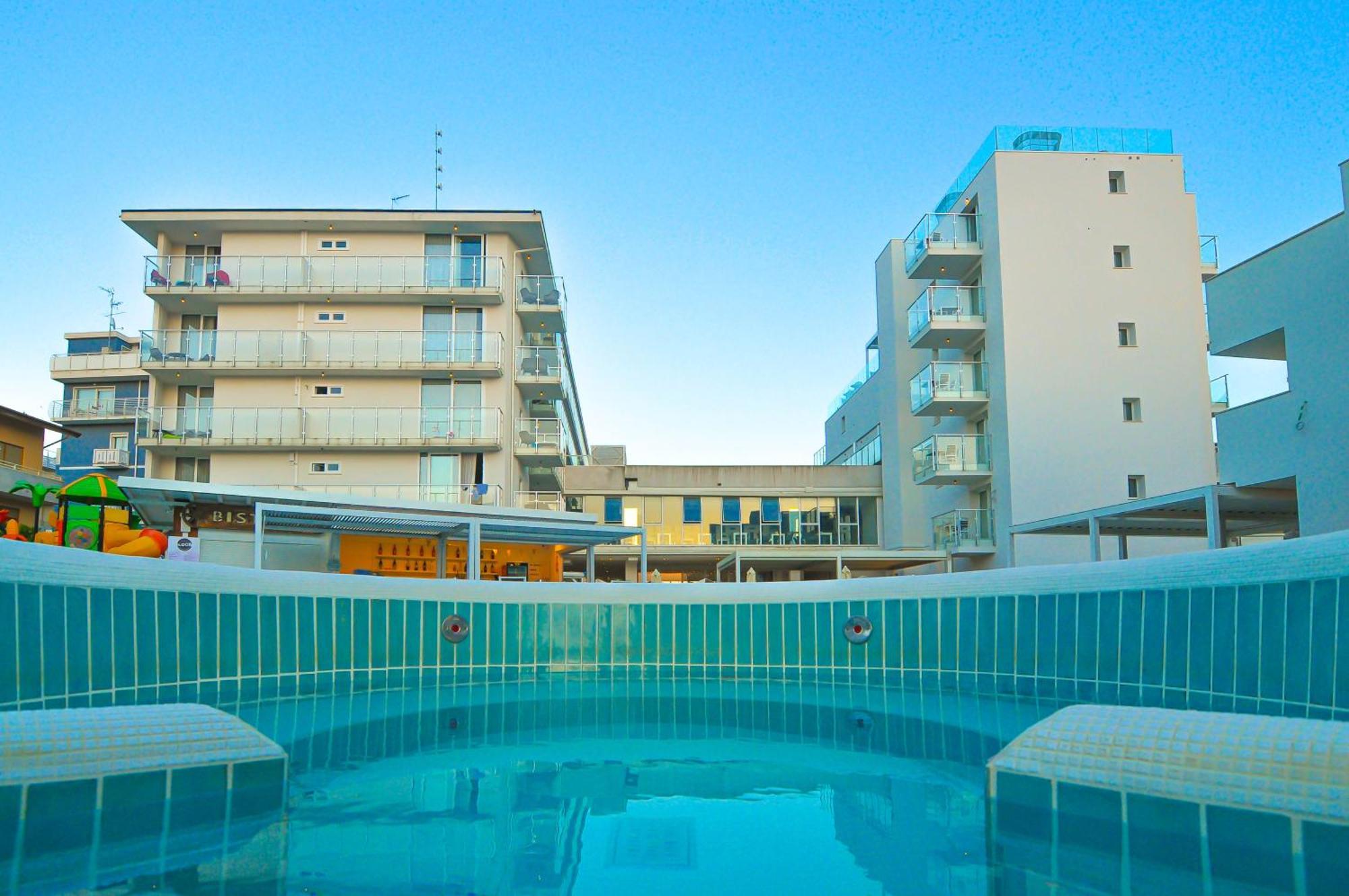 Marina Palace Hotel 4 Stelle S กาออร์เล ภายนอก รูปภาพ